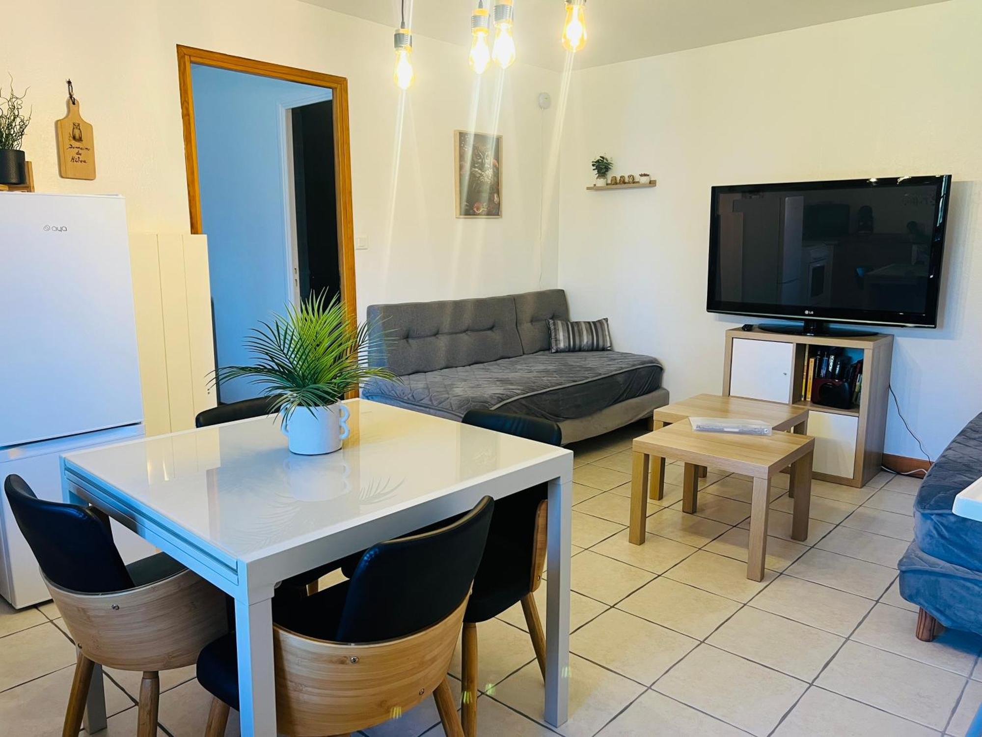 Le Domaine Du Hibou Festigny Apartment